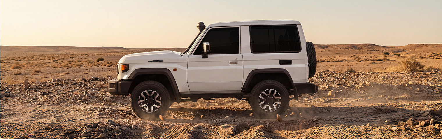 لاند كروزەر 70 سەقفی داخراو